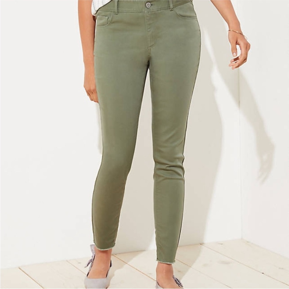 Loft Petite Five Pocket Skinny Pants in Sateen (2P)